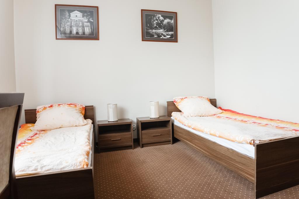 Sleep In Lomza Apartment Room photo